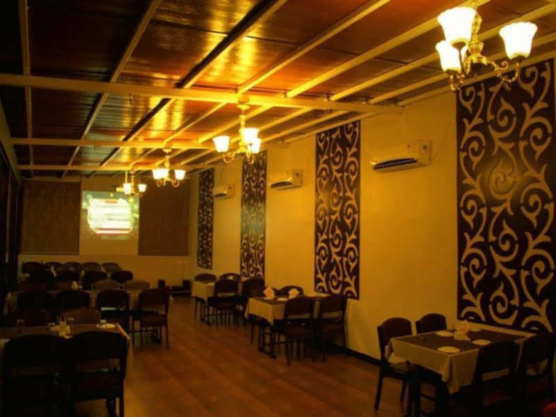 Hotel Sai Regency Daman Εξωτερικό φωτογραφία